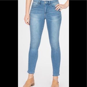 Women’s  jeans